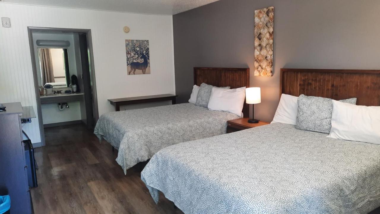 Blue Sky Inn- Complimentary Happy Hour Th-Sun, Veteran Owned, Full Breakfast, Best Green Space, 1 Mile From Blue Ridge, Fire Pit Bagian luar foto