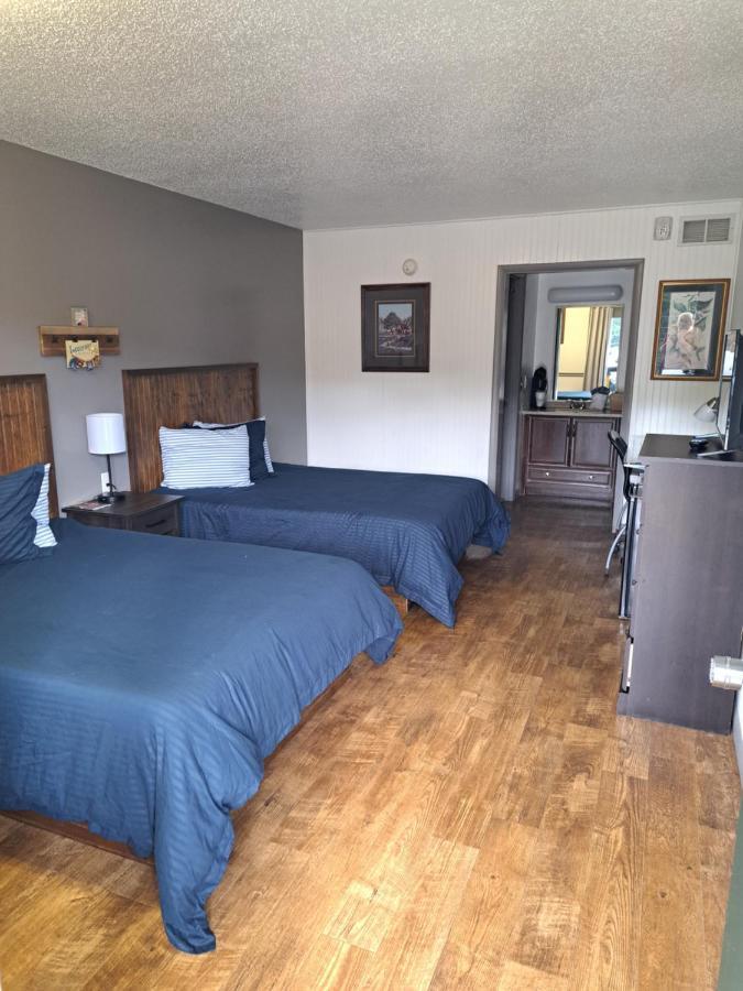 Blue Sky Inn- Complimentary Happy Hour Th-Sun, Veteran Owned, Full Breakfast, Best Green Space, 1 Mile From Blue Ridge, Fire Pit Bagian luar foto