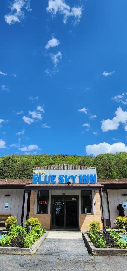 Blue Sky Inn- Complimentary Happy Hour Th-Sun, Veteran Owned, Full Breakfast, Best Green Space, 1 Mile From Blue Ridge, Fire Pit Bagian luar foto